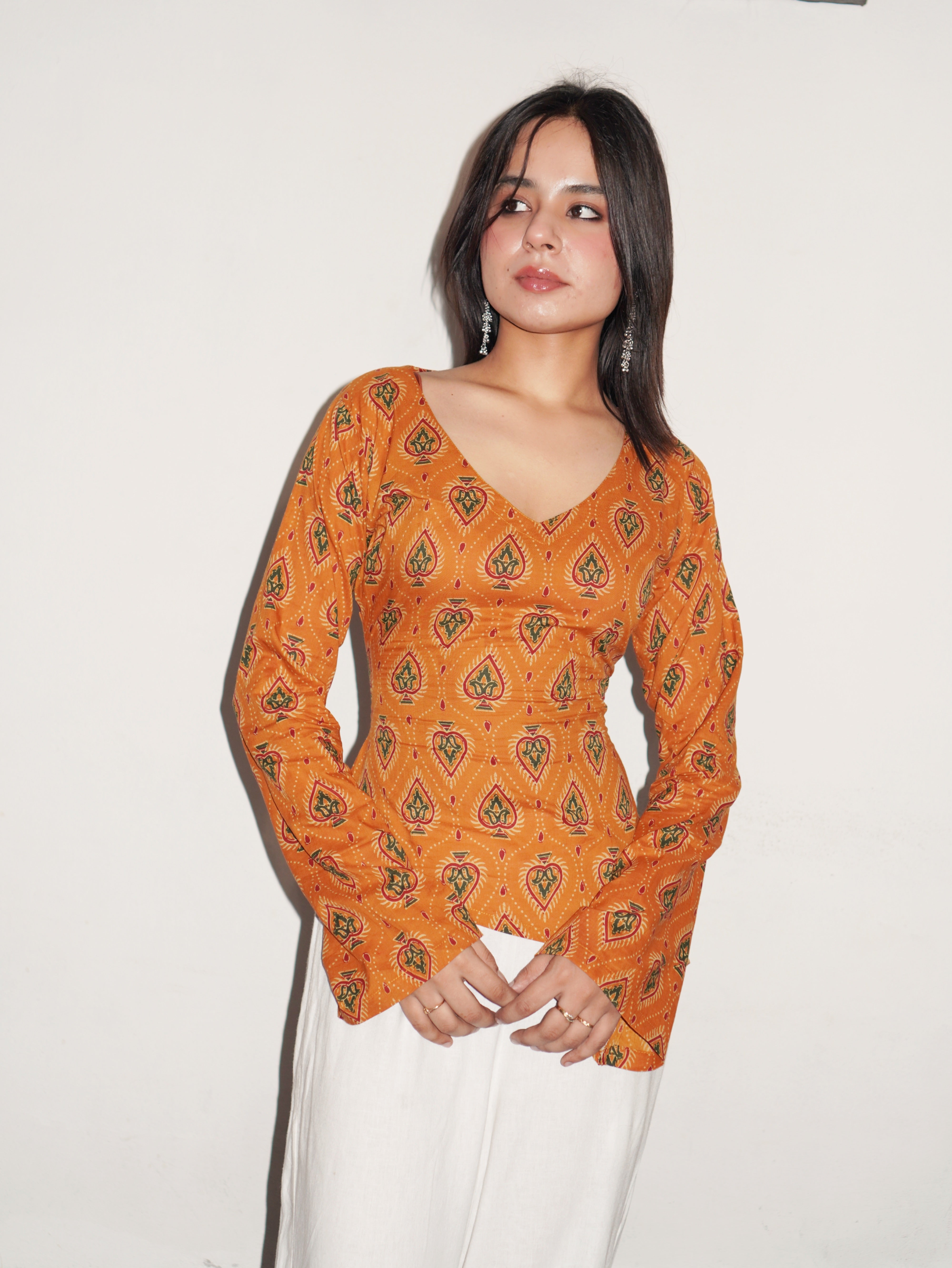 Kashni side bend corset back kurti