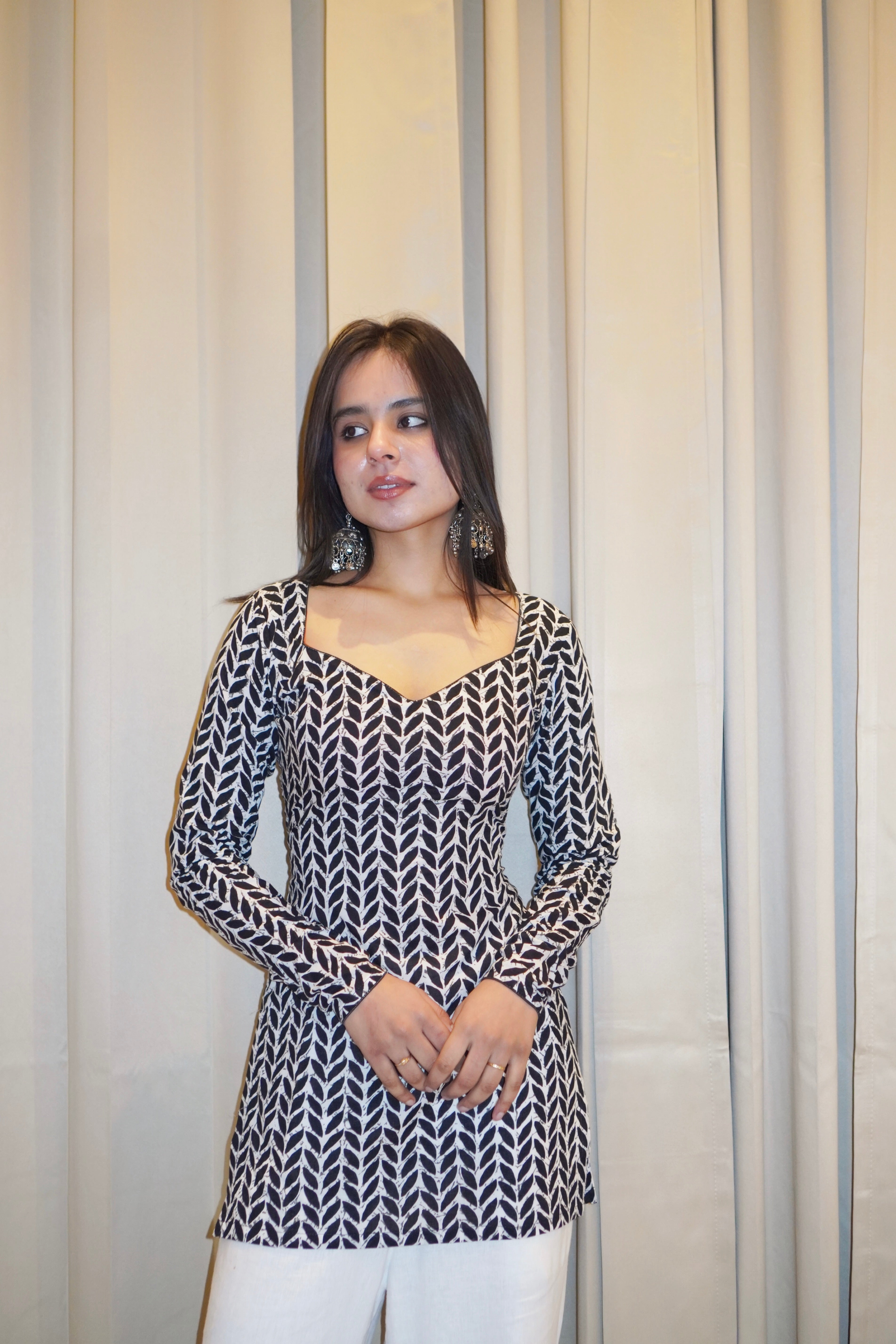 SAANVI FULL SLEEVE CORSET KURTI