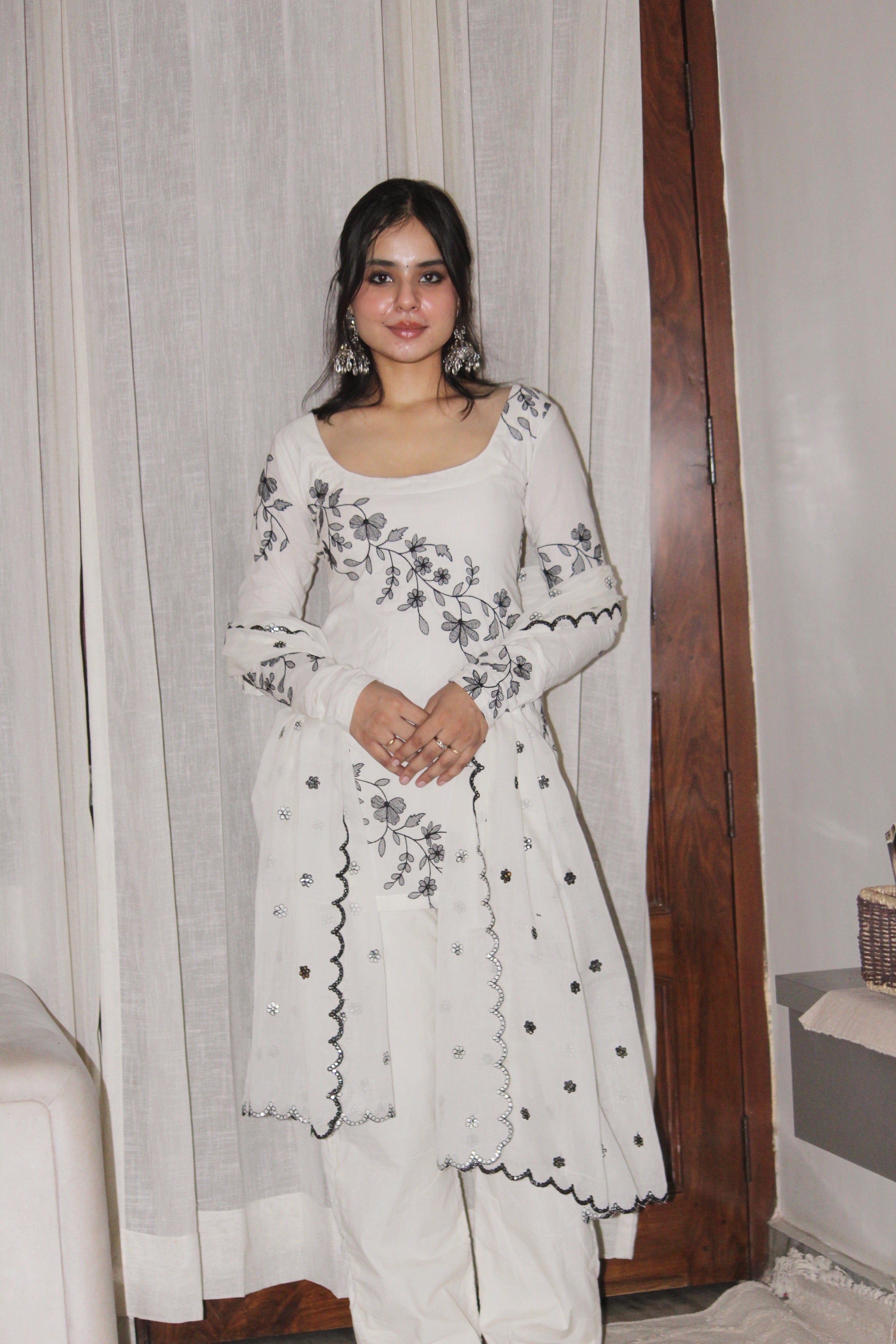 Alisha Kurti Pant Dupatta Set