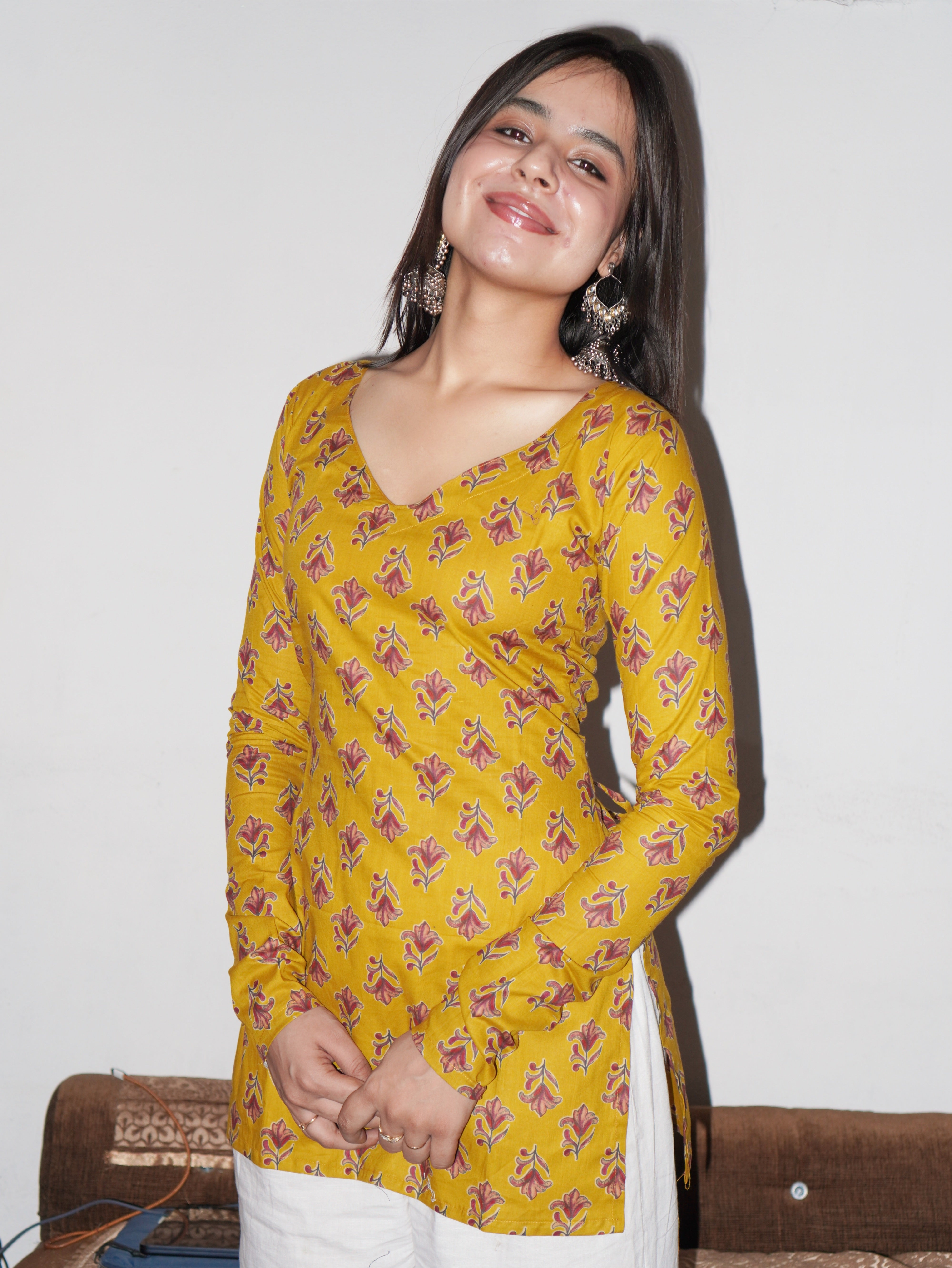 Vira Ful Sleeved Corset Back Kurti