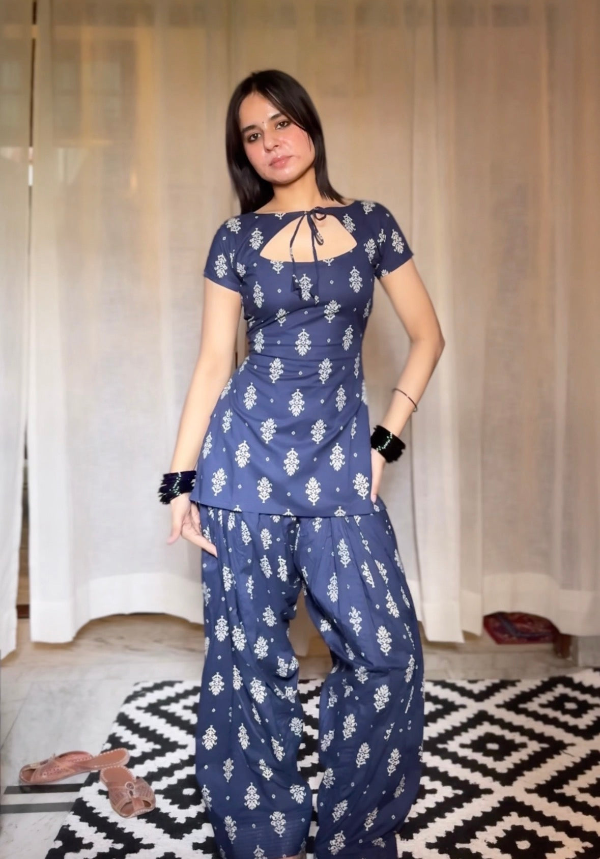 Taara Farshi Set