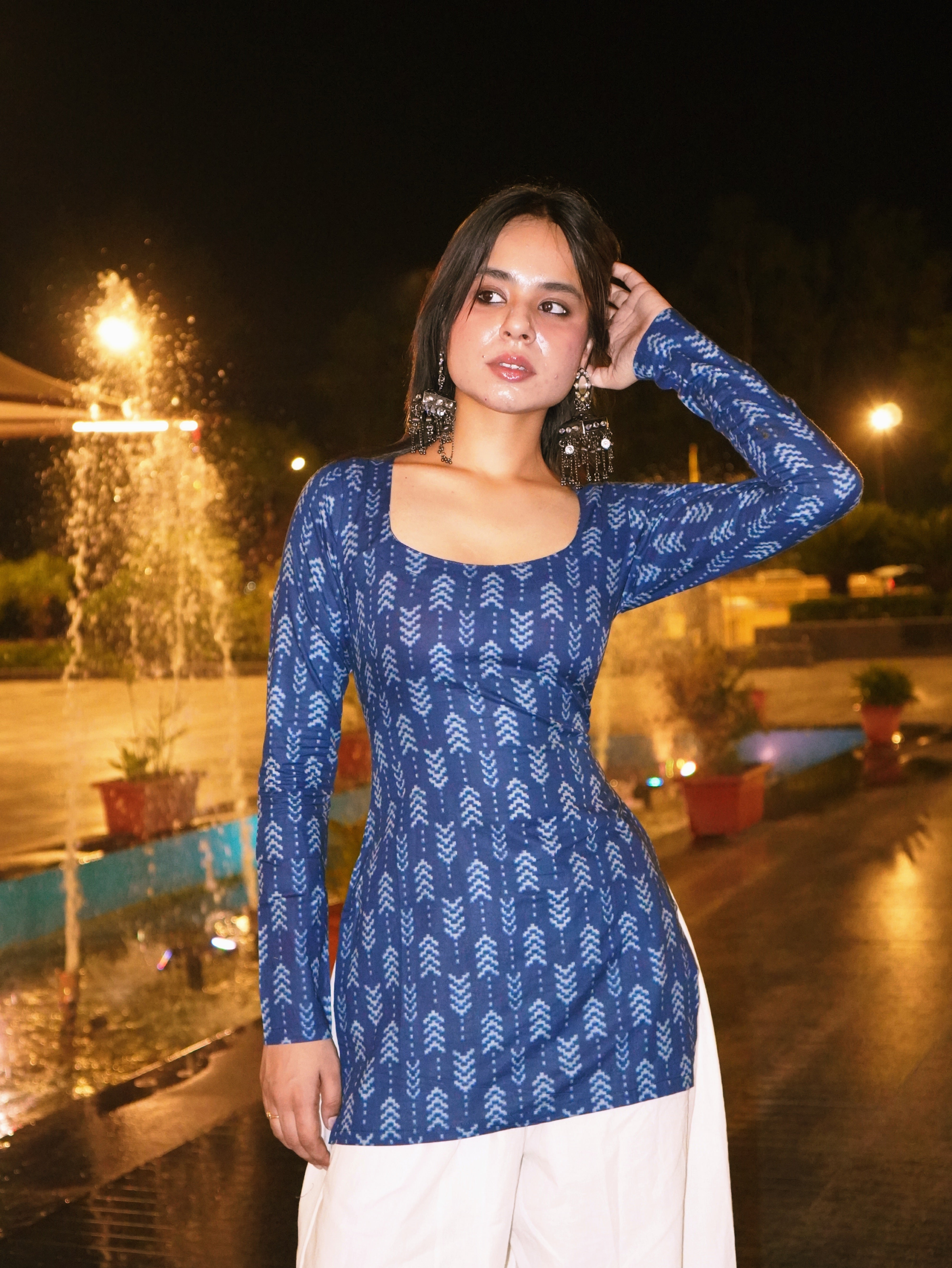 NIVI FULL SLEEVED CORSET BACK KURTI