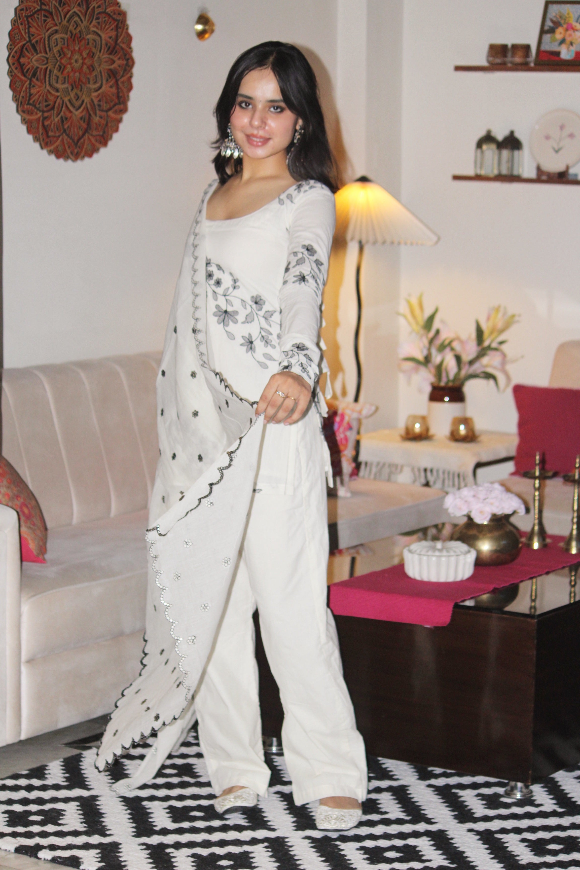 Alisha Kurti Pant Dupatta Set