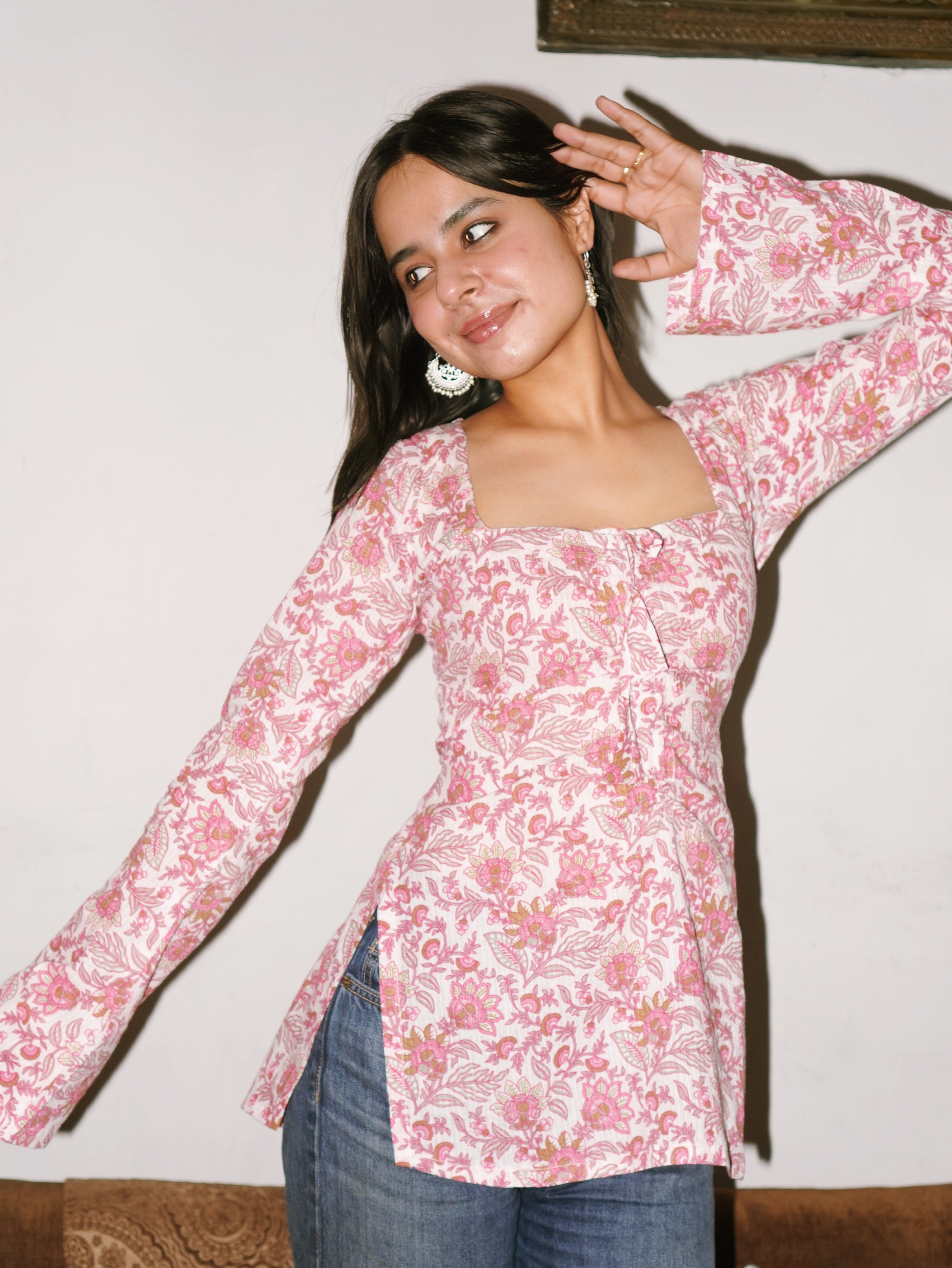 Lily Bell Sleeved Corset Back Kurti