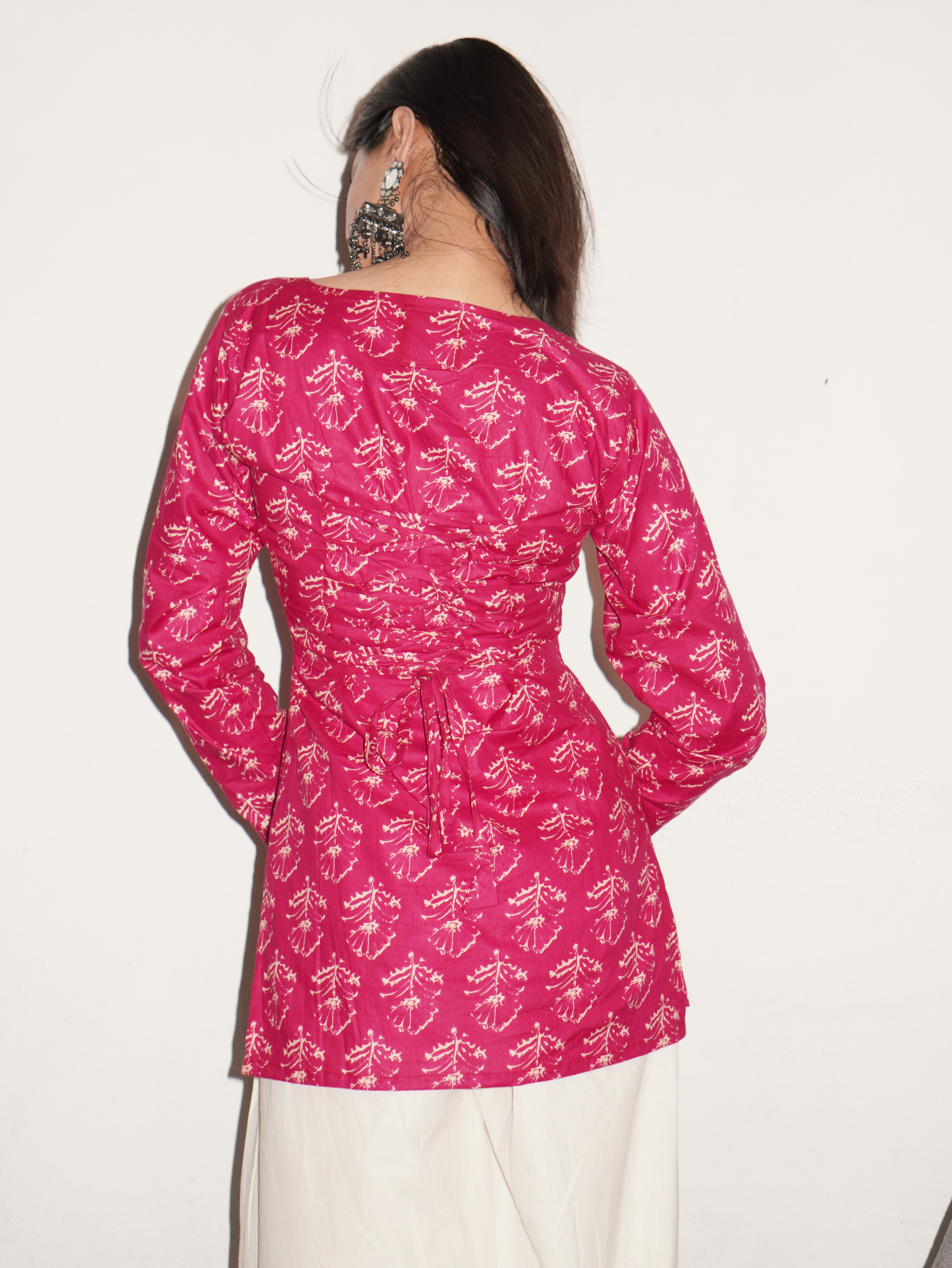 PAKHI FULL SLEEVED CORSET BACK KURTI
