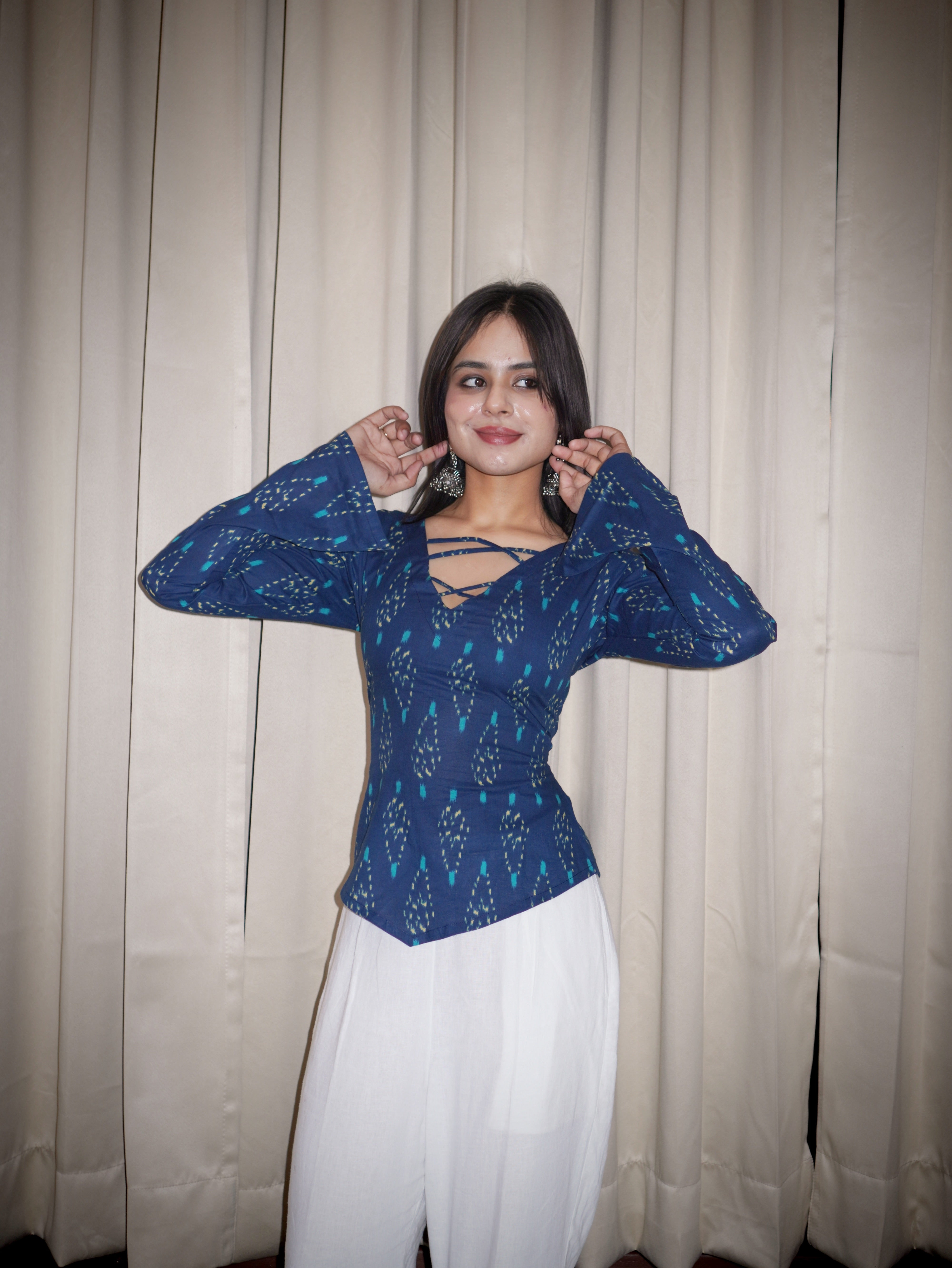 MAHIRA CRISS CROSS CORSET TOP