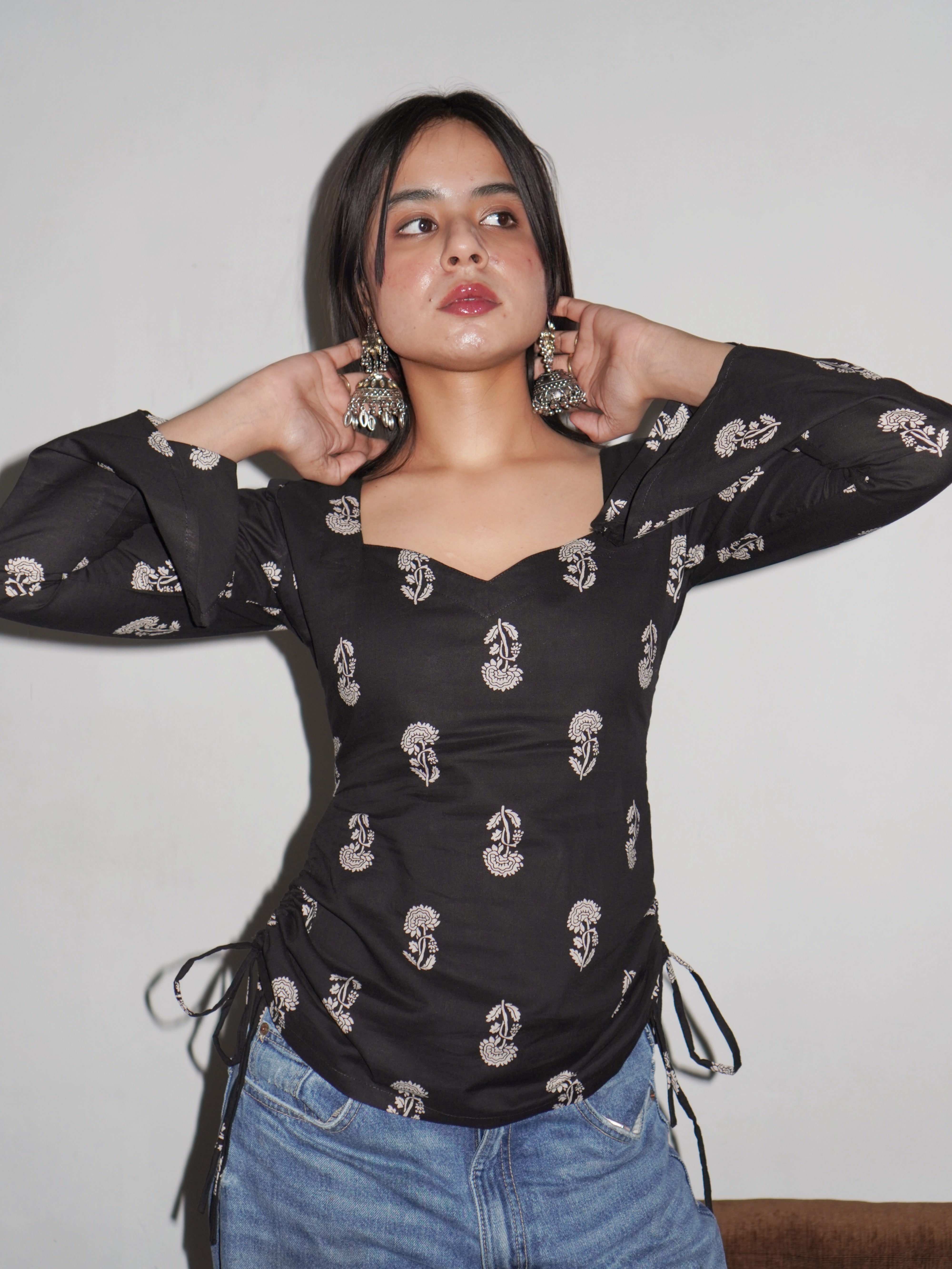 ZIVARA SIDE TIE TOP