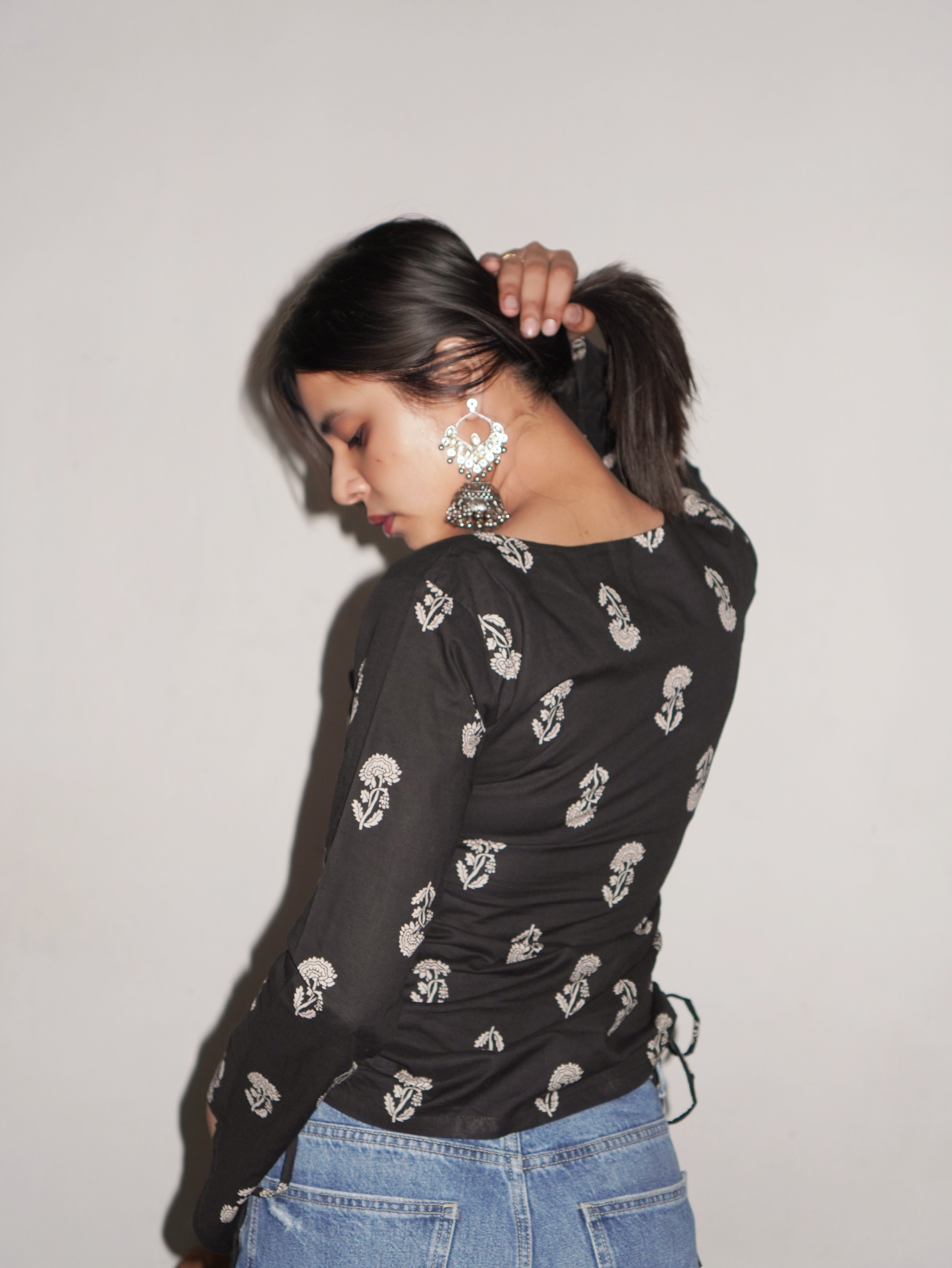 ZIVARA SIDE TIE TOP