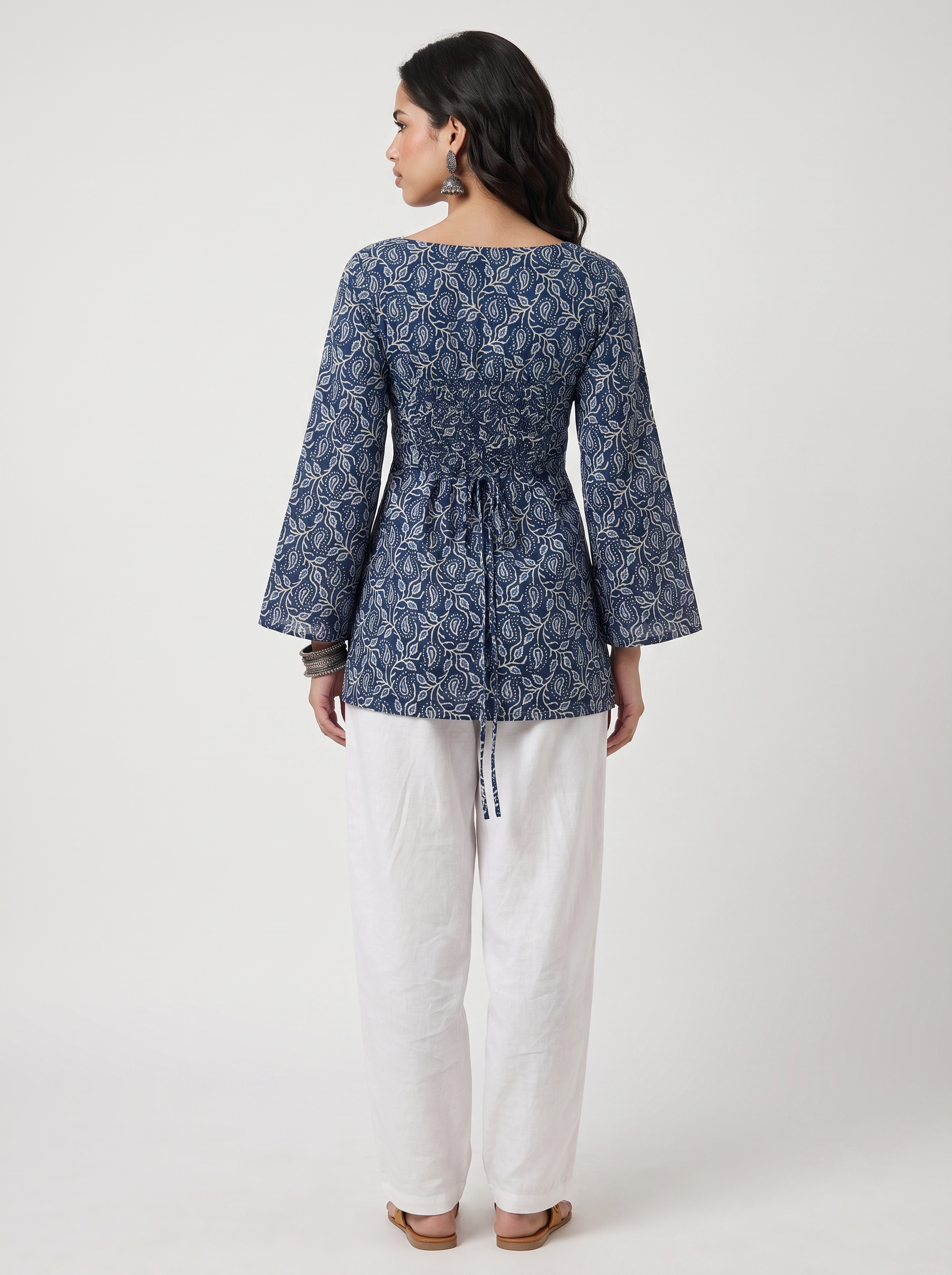 YAKSHI BELL SLEEVED KURTI