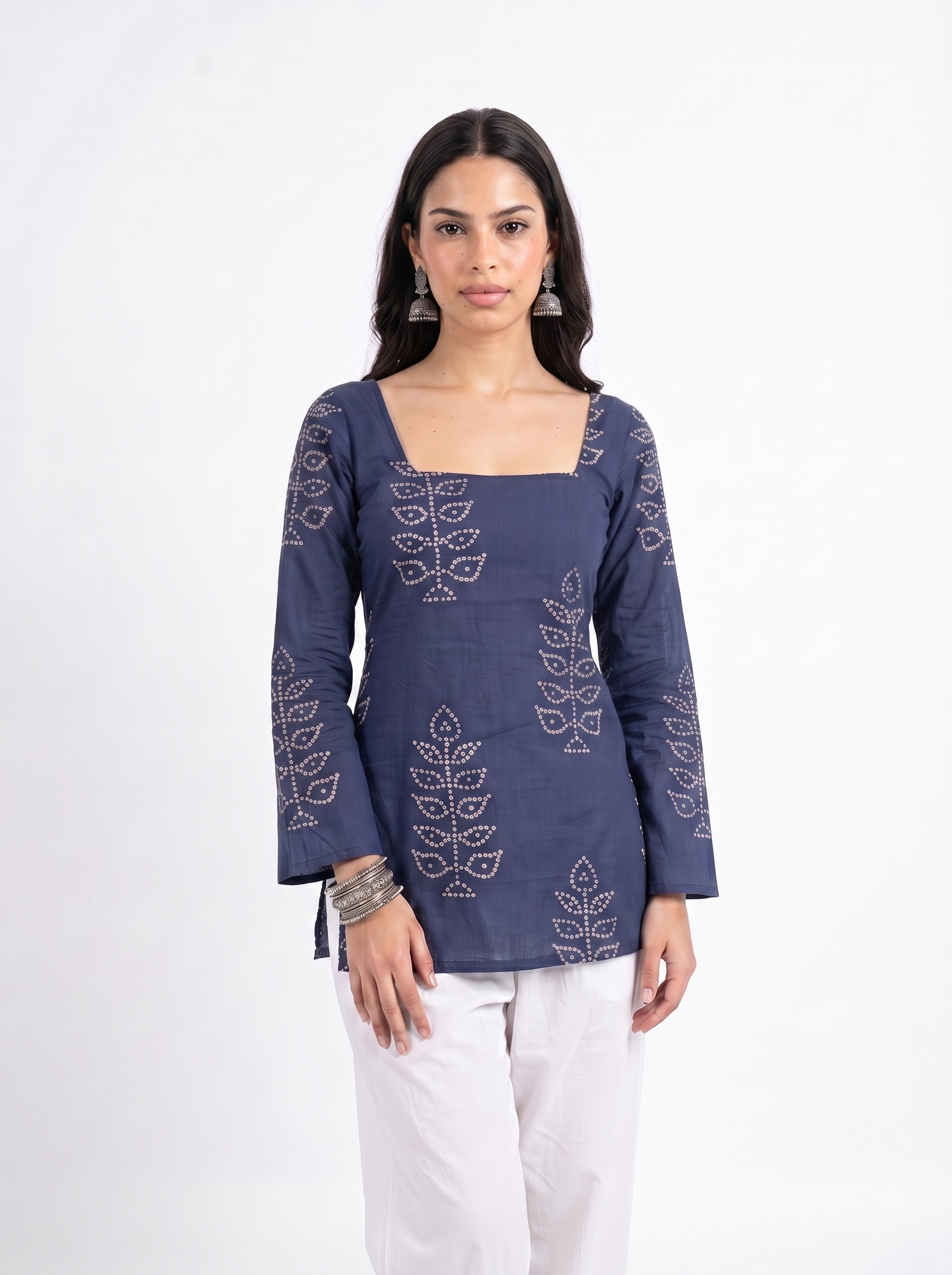 RASHVI BANDHANI DEEP BACK KURTI