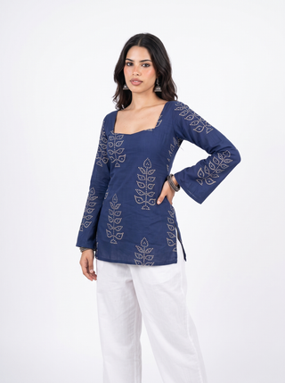RASHVI BANDHANI DEEP BACK KURTI