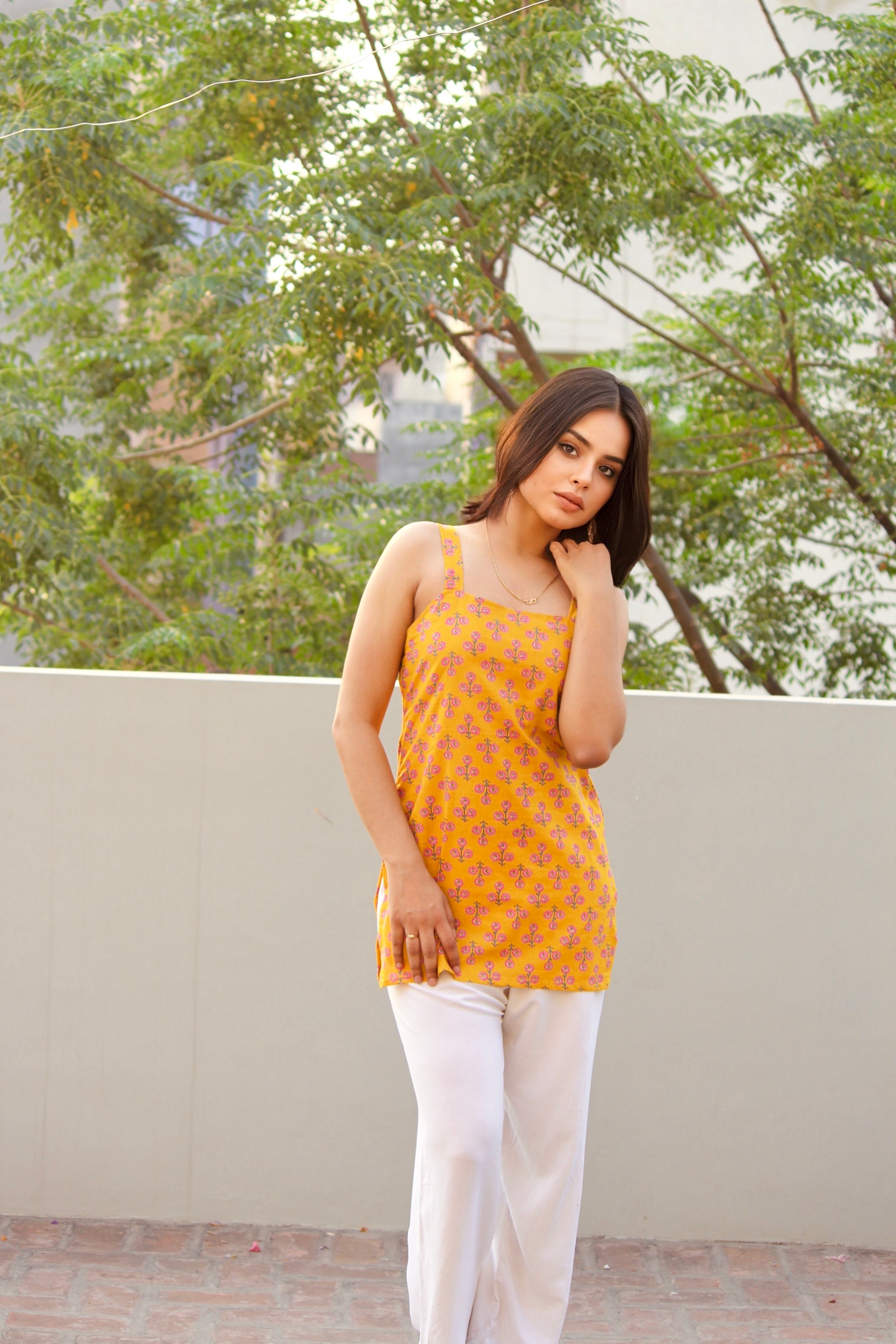 Gulbahar  Kurti