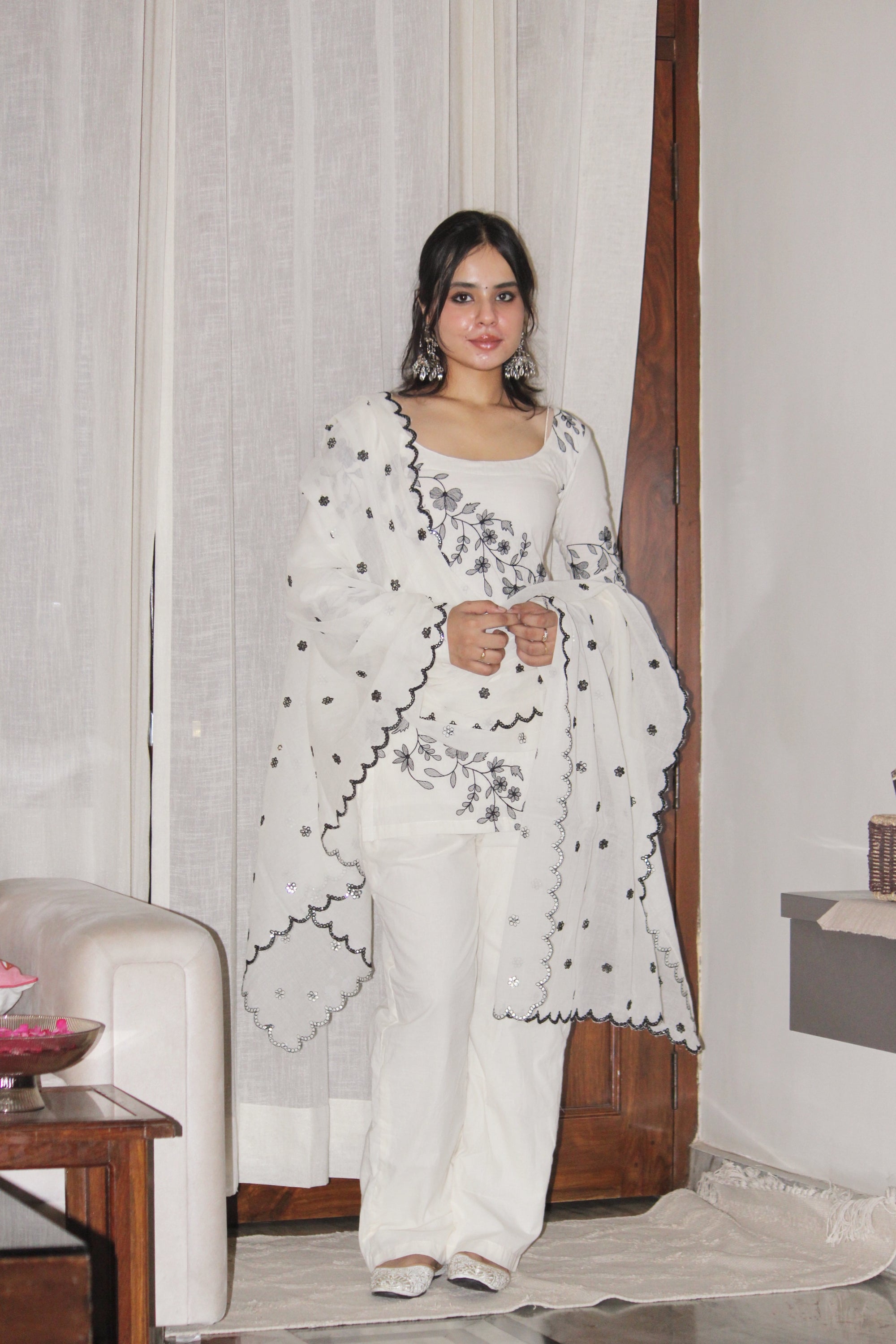 Alisha Kurti Pant Dupatta Set