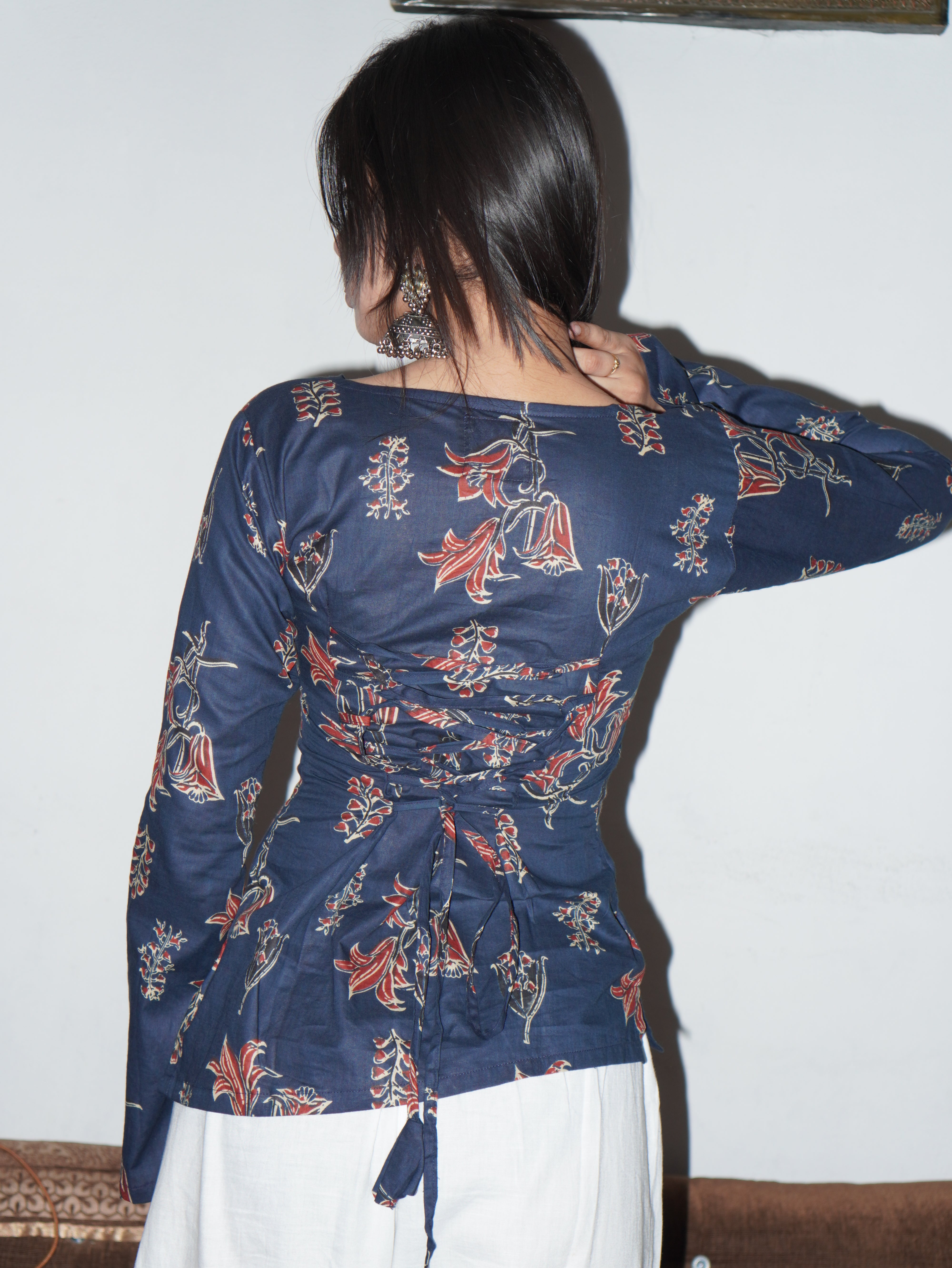 SIA SIDE BEND CORSET KURTI