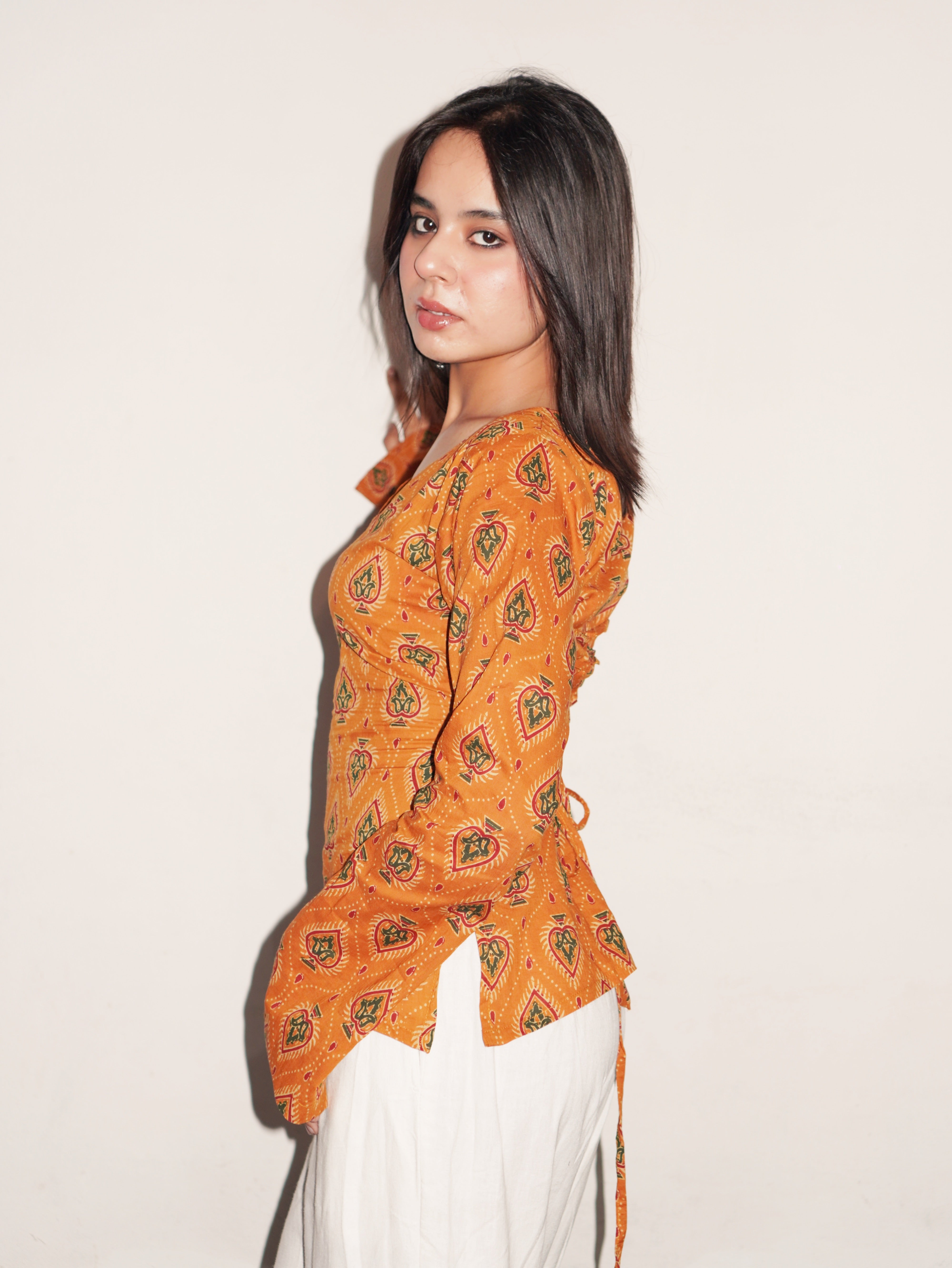 Kashni side bend corset back kurti
