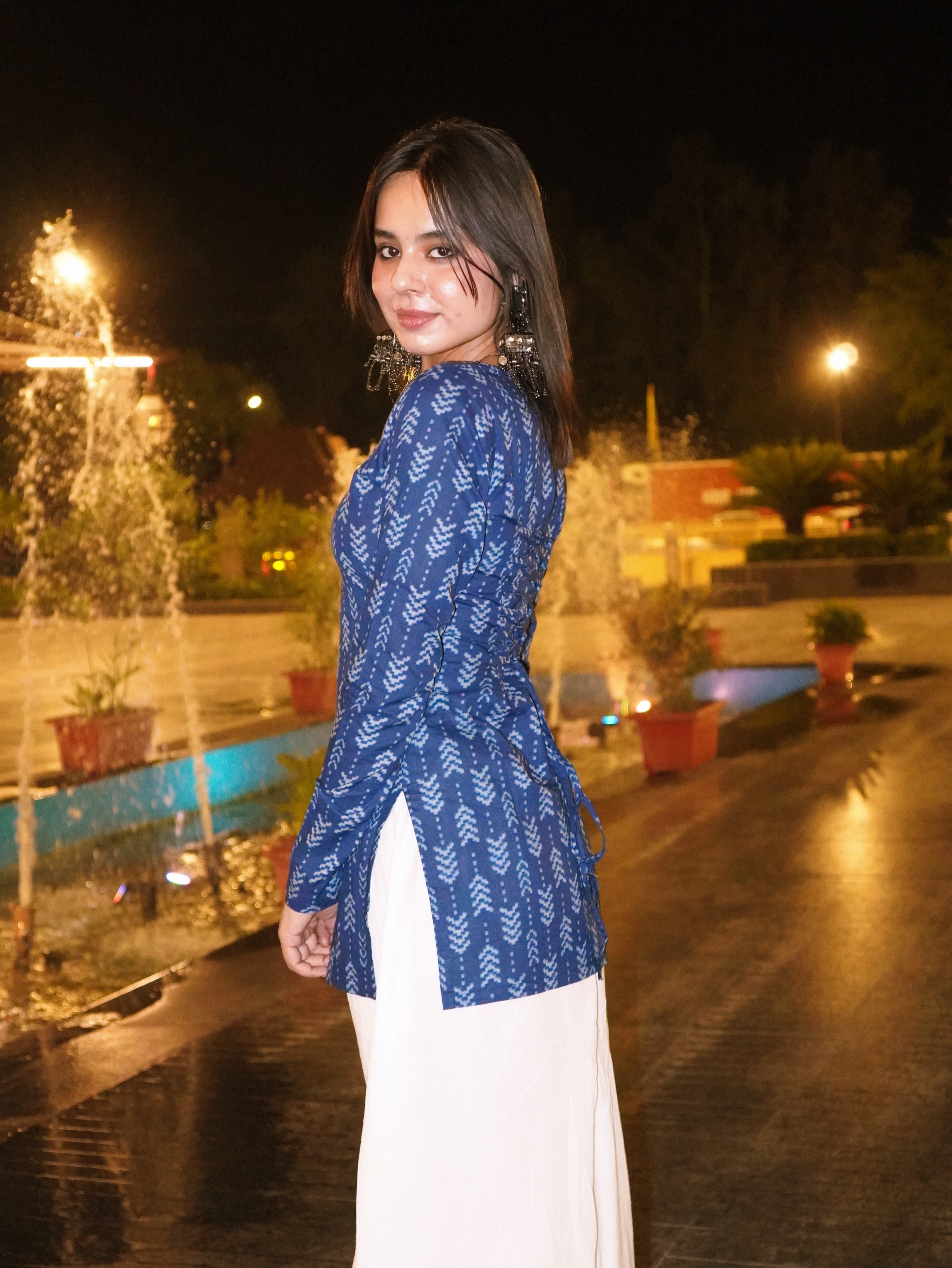 NIVI FULL SLEEVED CORSET BACK KURTI
