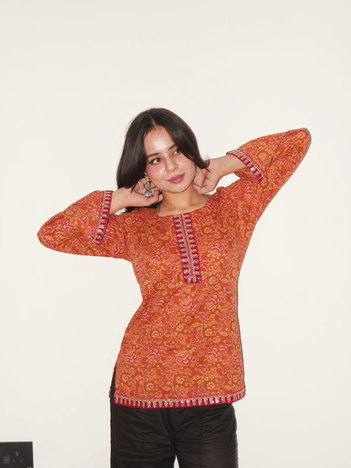 Inaayat Kurta