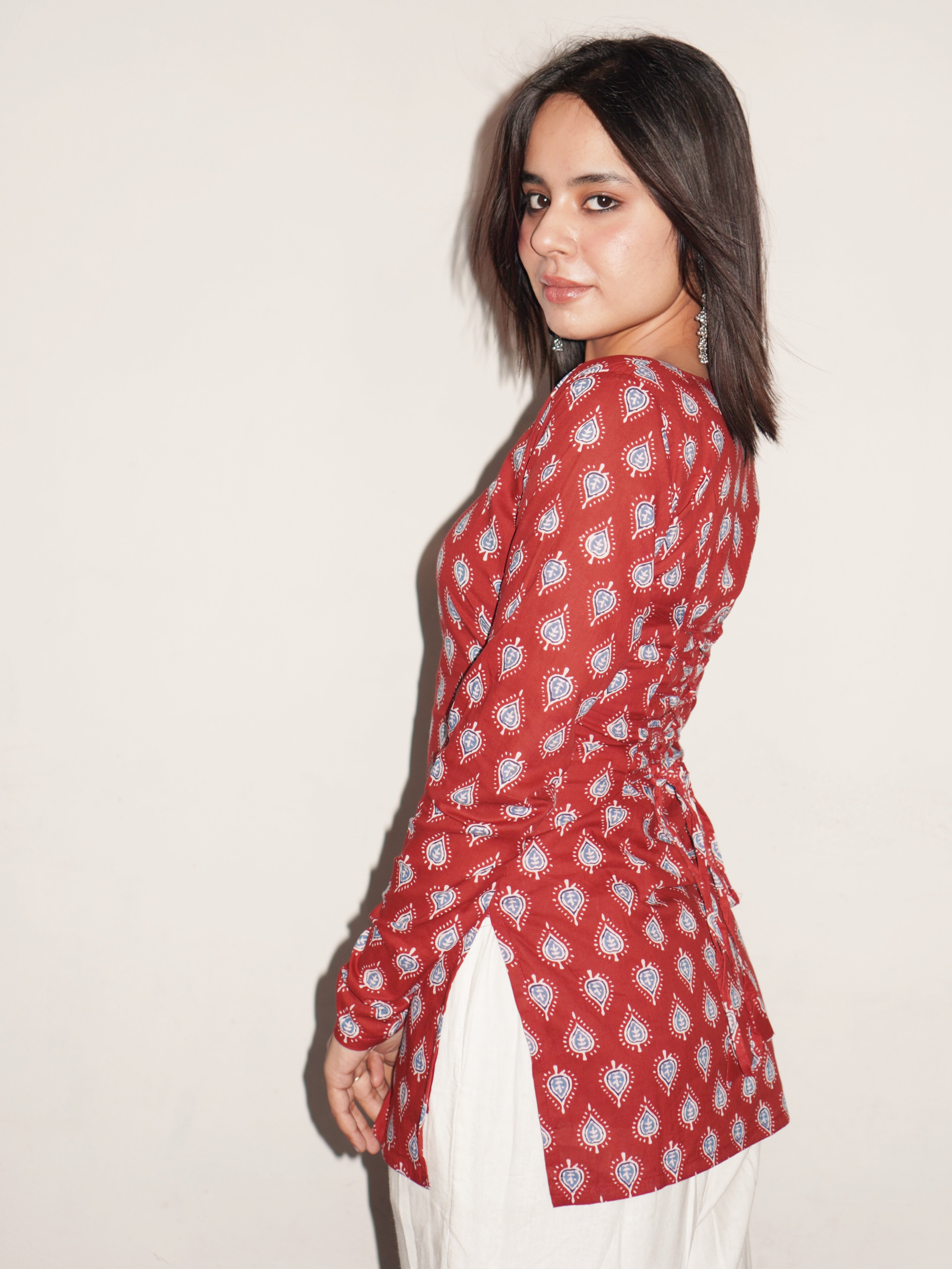 NAAZ FULL SLEEVED CORSET BACK KURTI