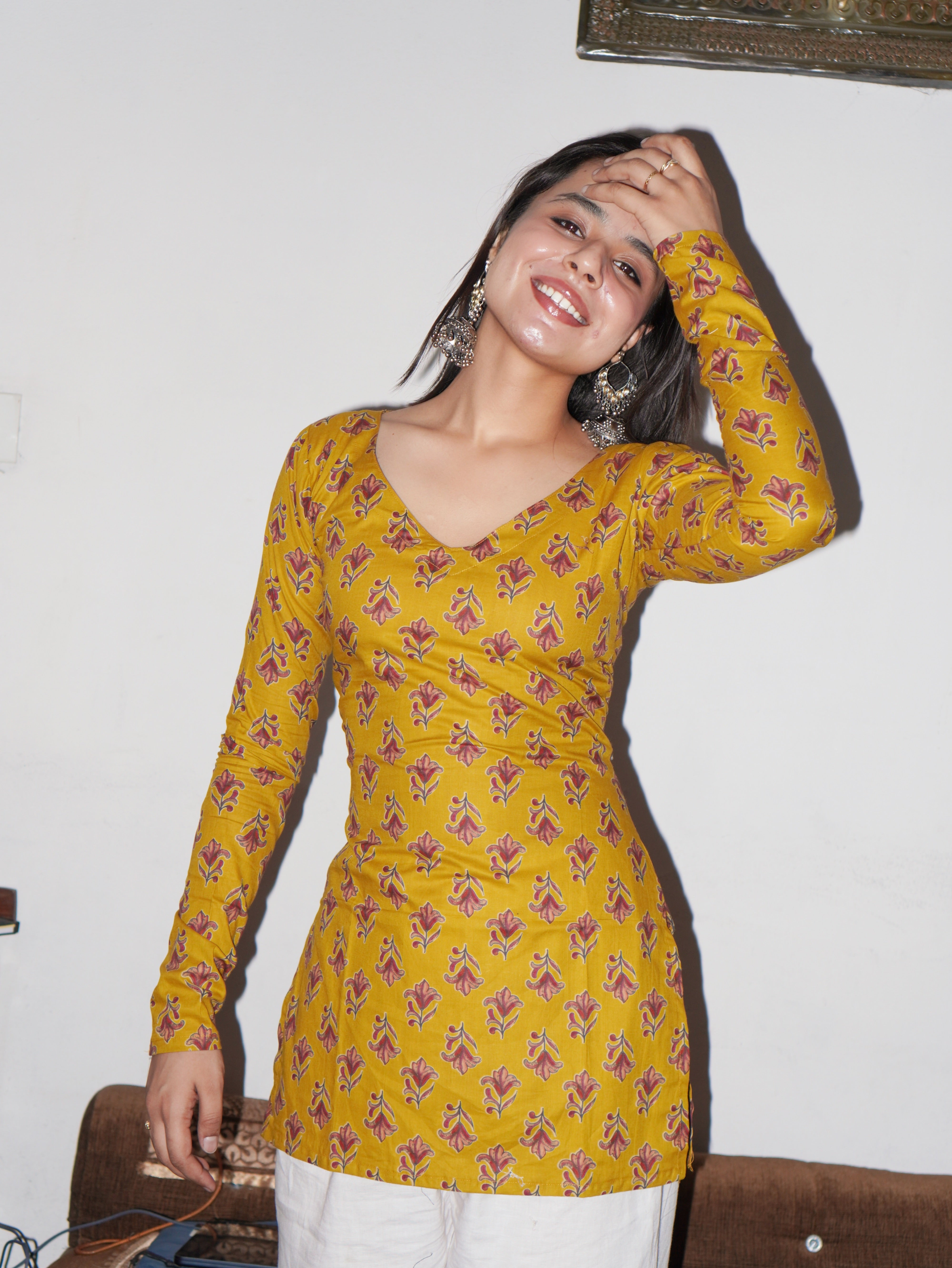 Vira Ful Sleeved Corset Back Kurti