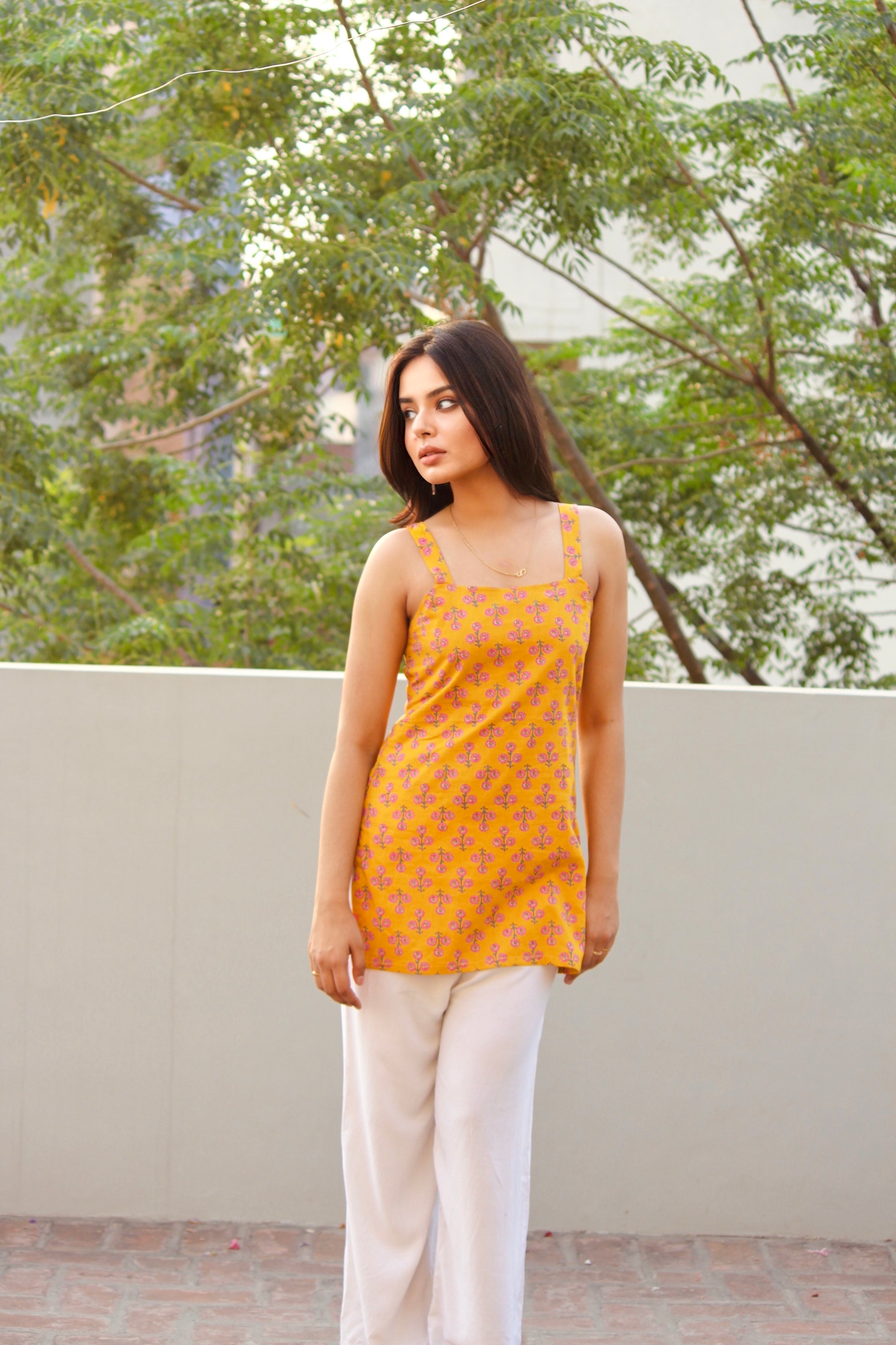 Gulbahar  Kurti