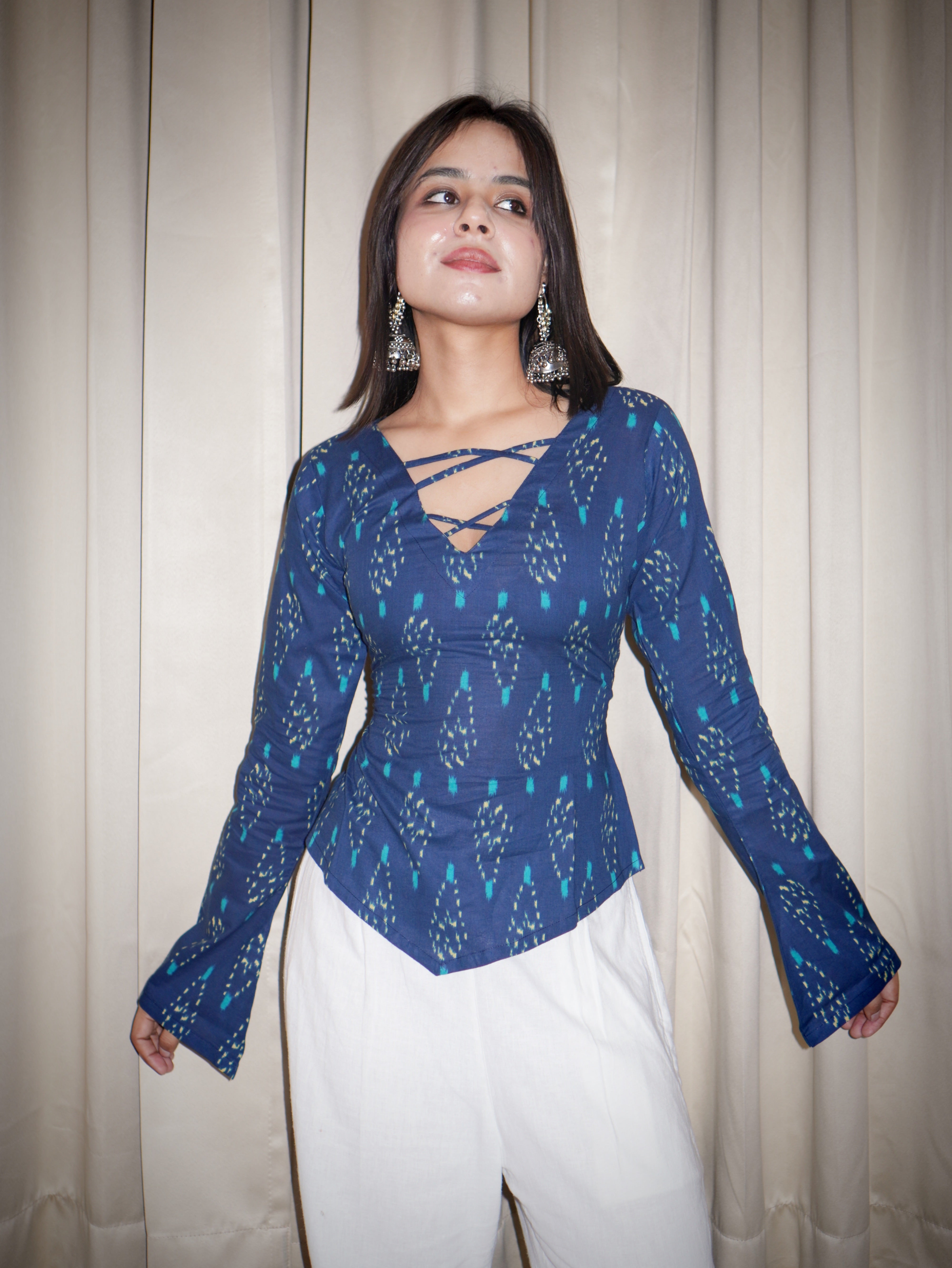 MAHIRA CRISS CROSS CORSET TOP