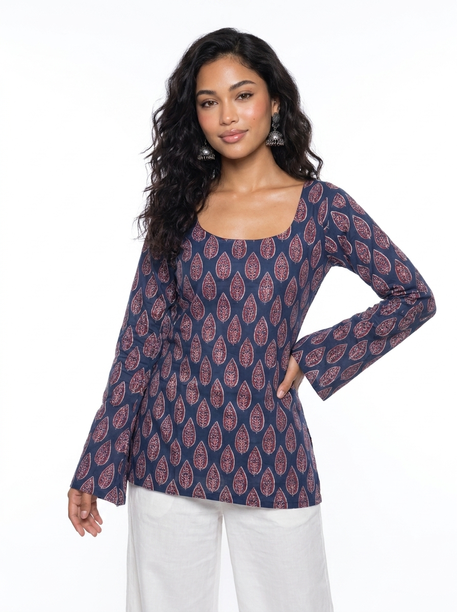 AVIRA DEEP BACK BELL SLEEVED KURTI