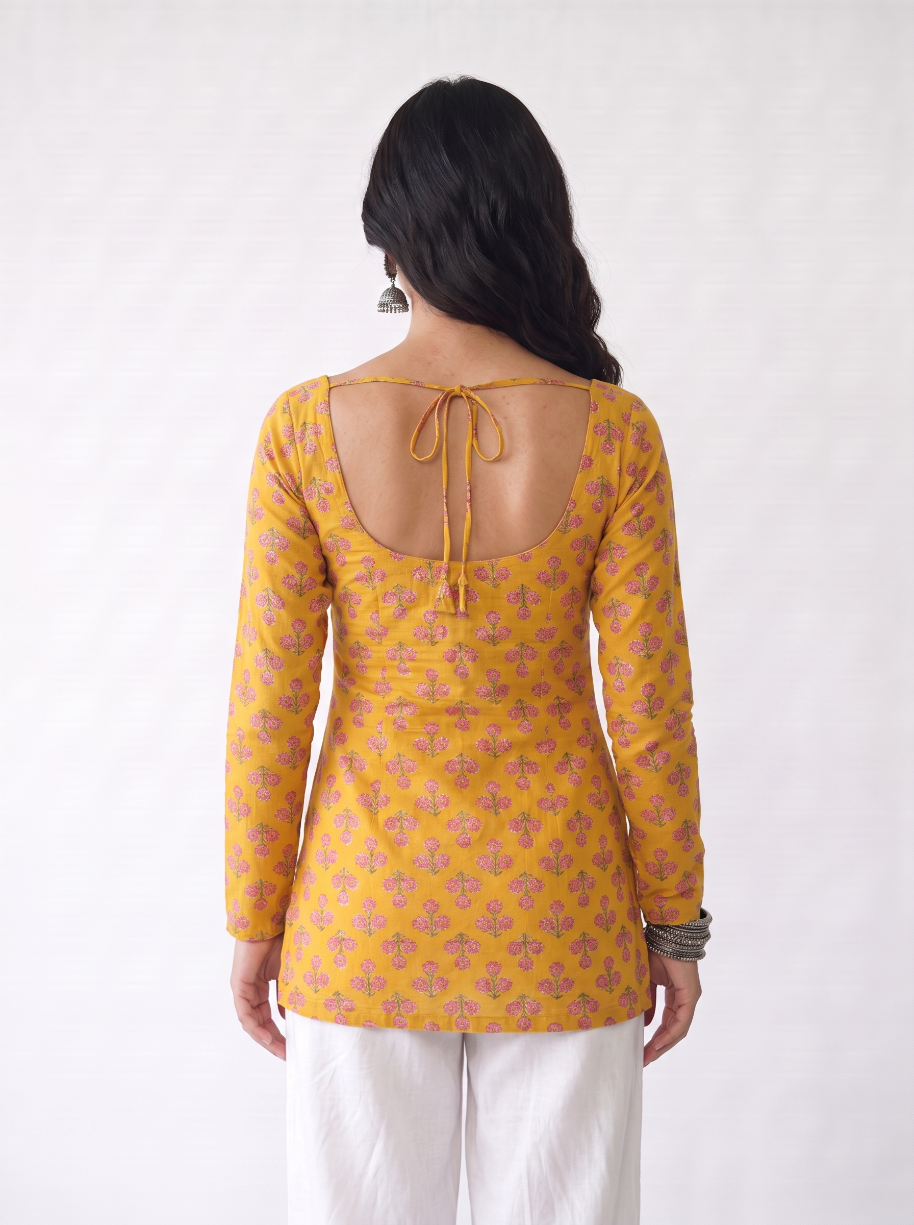 Hunar Deep Back Kurti