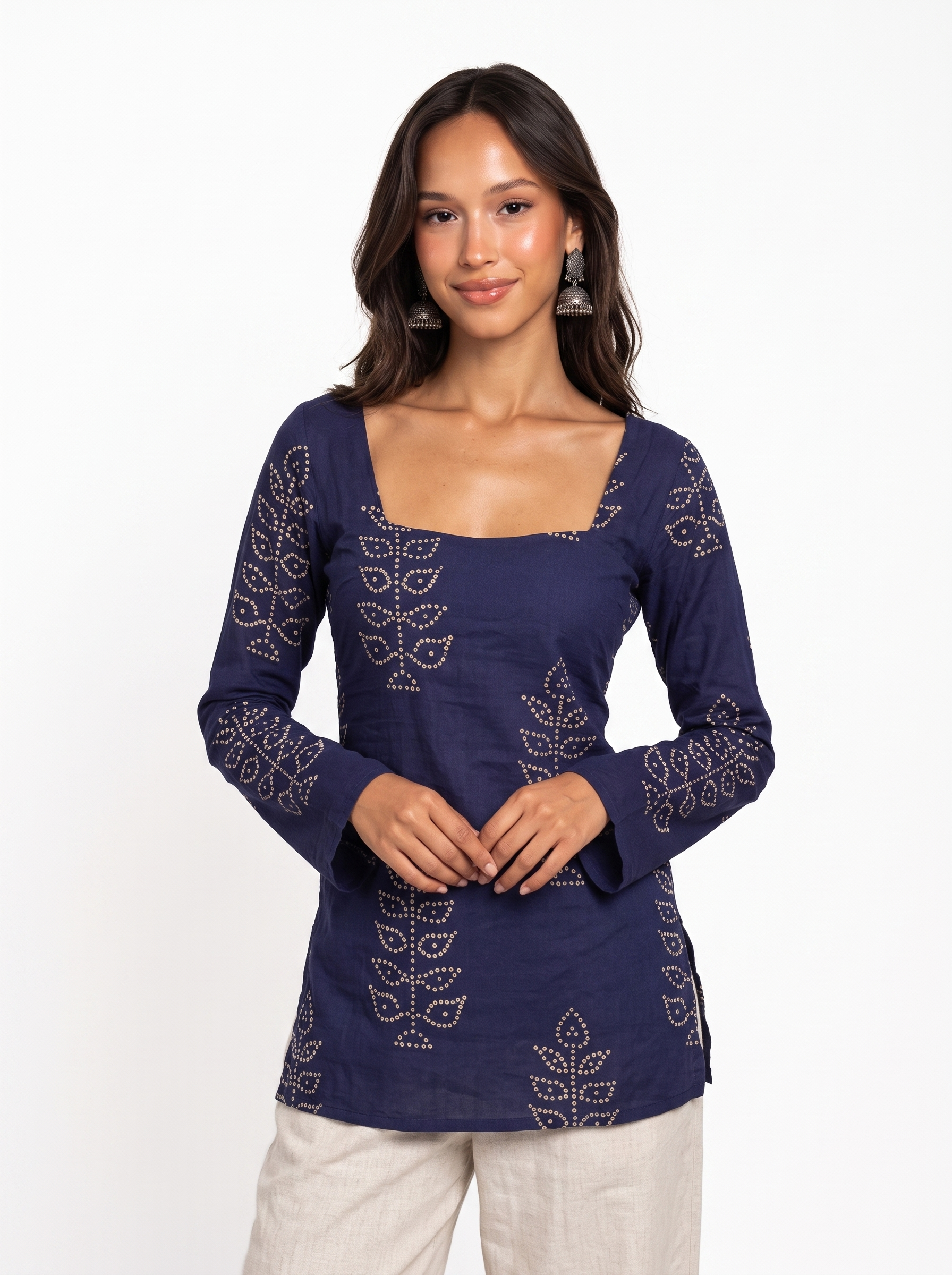 RASHVI BANDHANI DEEP BACK KURTI